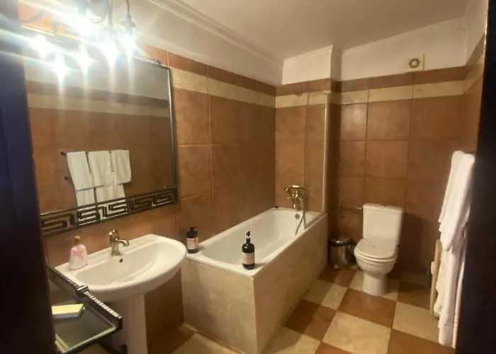 Arcul De Triumf 4* Bucureşti