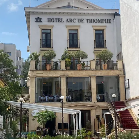 Arcul De Triumf Apartmanhotel